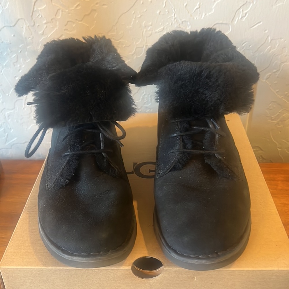 Ugg Quincy Boot. Worn Just A Few Times. Size 8 - image 5